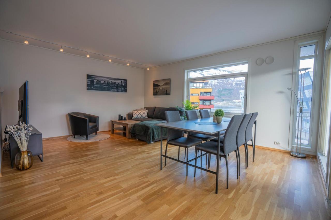 Arctic Homes - Seafront Overlook Tromso Luaran gambar